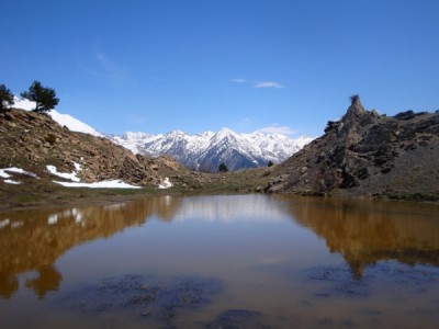 Looking across the snow capped peaks of the Valle de Tena