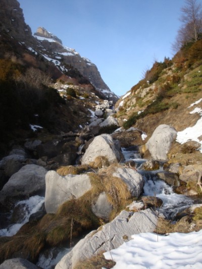 Acumuer-hiking-06 The Rio Aurin