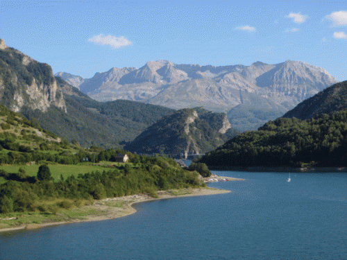 The embalse de Lanuza