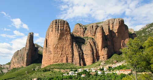 Mallos de Riglos were Rabada and Navarro first climbed together