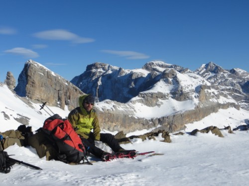 Lunching with the Ordesa massif behind