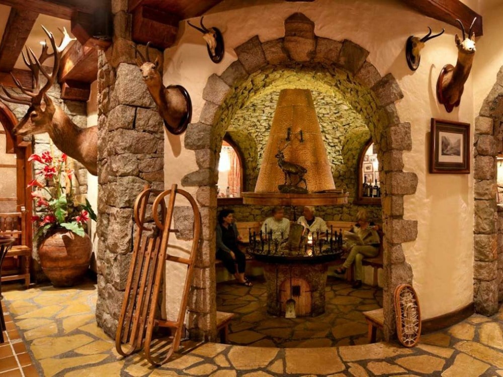 El Fogaril Restaurant at Hotel Ciria
