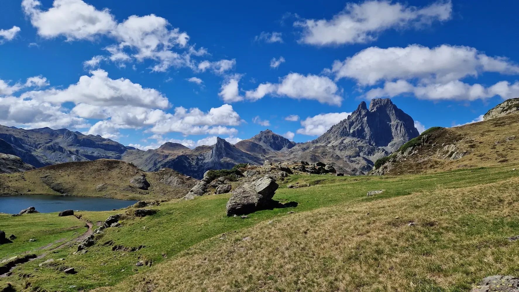 Guided and self guided walking holidays in the Spanish Pyrenees