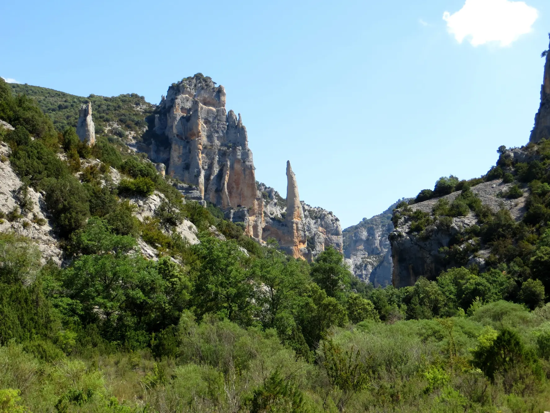 Villages of the Guara self-guided walking holiday in the Sierra de Guara