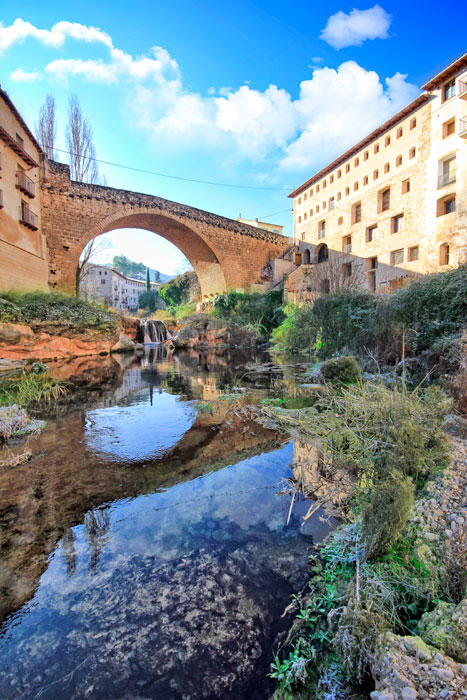 Hotel Fábrica de Solfa beside the River Matarraña in Beceite