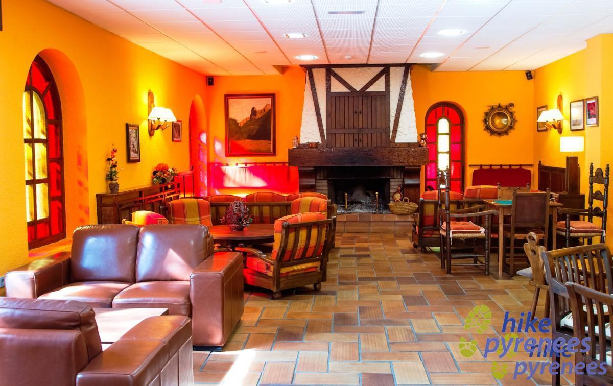 Hotel Ordesa - rest-room