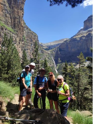 Guests on Faja Racón in Ordesa Valley.