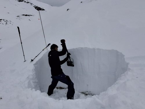 Checking avalanche conditions