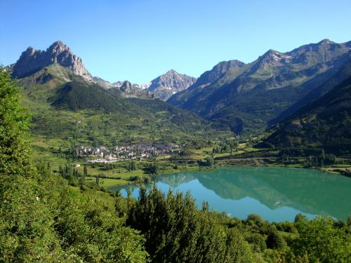 The village of Sallent de Gallego